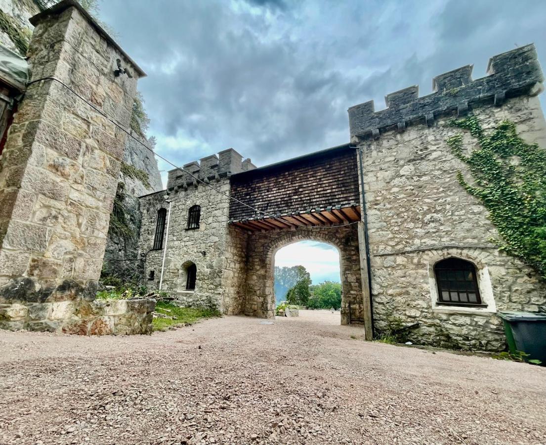 Tan-Yr-Ogo Gate Lodge, Gwrych Castle Llanddulas Εξωτερικό φωτογραφία